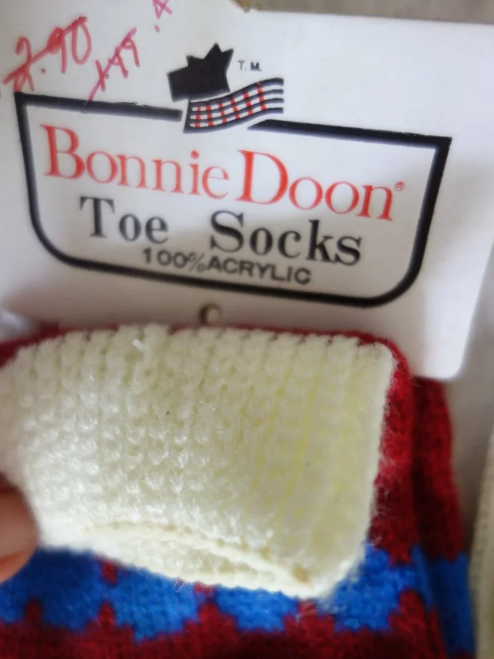 NWT Vntg BONNIE DOON Toe Socks Fits 9-11